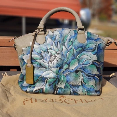 Anushka- Peônia- Pintada à Mão- Bolsa Satchel de Couro/Transversal- Azul/Acastanhado- NOVA - Imagem 1 de 4
