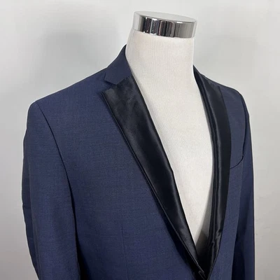 Abrigo Deportivo Bar III 42R Calce Ajustado Lana Azul Negro Solapa Satinada Dos Botones Ventilados Foto 1 de 4