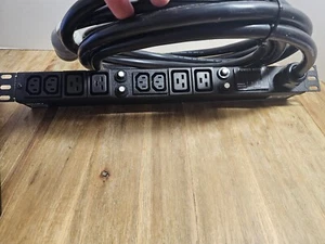 Geist Model Vrelcn080-153I44Tl6 24a 250VAC PDU - Picture 1 of 4
