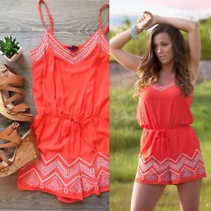 Lov Posh Boutique Coral Embroidered Shorts Boho Festival Romper Size Large NWT - Picture 1 of 4