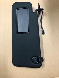 2019-2023 Dodge Ram 2500 3500 OEM Front Right Visor Illuminated W/Mirror Black - Picture 1 of 2