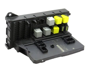 ⭐ MERCEDES-BENZ SPRINTER A9069006301 A9069011500 A9069021901 Fuse Box ⭐ - Picture 1 of 8