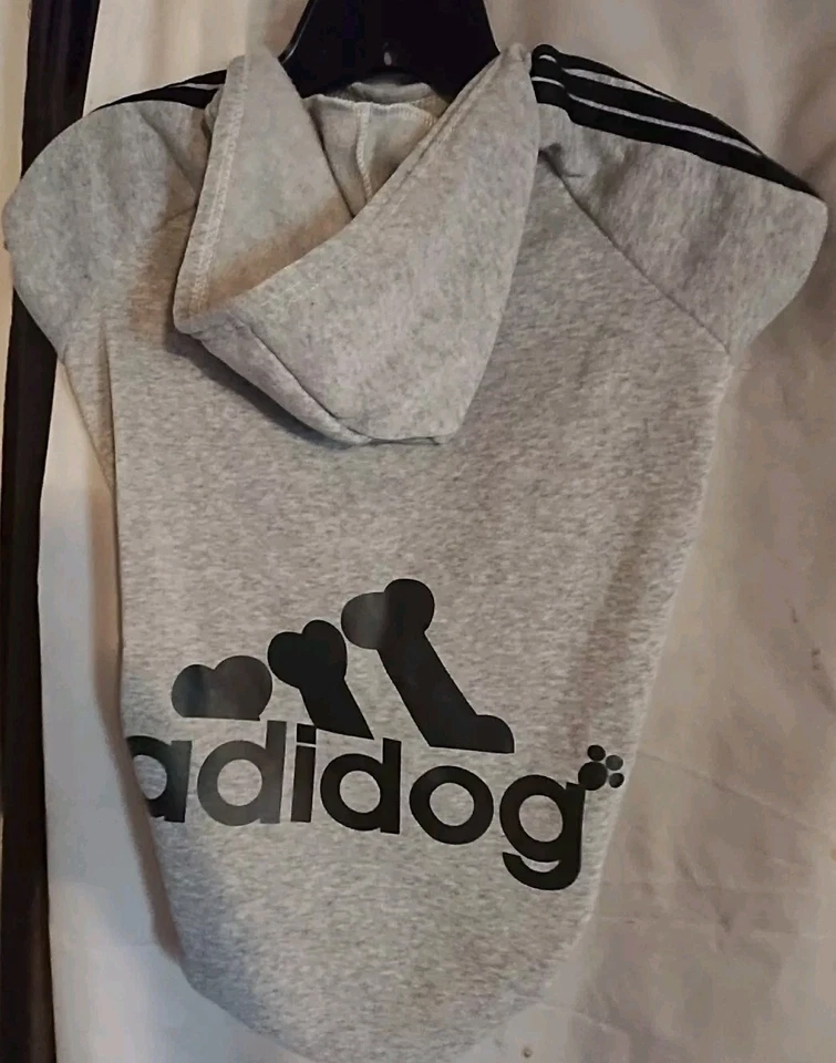 Adidog Sweater Dog Adidog Size Med  Sweatshirt  23" Length 12' Width So 24" Circ - Image 1 of 1