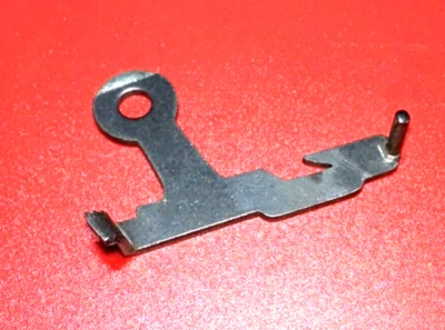 Conector francés MAB modelo D original usado pieza pistola .32 ACP Foto 1 de 4