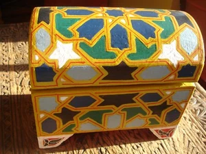 Moroccan hand painted jewellery treasure box with stars - Picture 1 of 15