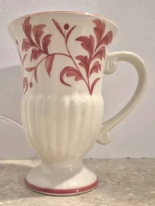 Red Floral Pedestal Coffee Mug/Cup 5" Tall Red Rim - Imagen 1 de 6