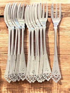 Set of 12 Art Nouveau Sterling Silver Cake Forks Dutch Mark Early 20th Century - Picture 1 of 3
