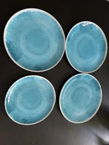 4 Cynthia Rowley melamine picnic dinner & Dessert plates - Picture 1 of 5