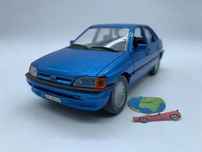 Schabak Ford Escort Ghia, modello in scala (1:24 - 1:25), vintage (2881) - Immagine 1 di 4