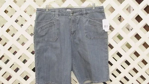 Liz & Company Denim Shorts.........20W - Picture 1 of 5