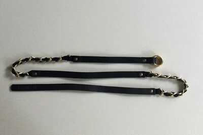 Cinturón Love Moschino de cuero negro con cadena dorada Foto 1 de 4