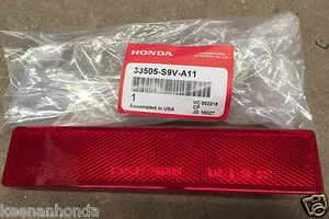 Genuine OEM Honda Pilot Passenger Side Rear Bumper Reflector Lens 06-08 RH Right - Foto 1 di 2