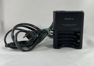 Sony Ni-MH BC-CS2A Battery Charger Charges Double and Triple A OEM Tested - Picture 1 of 3