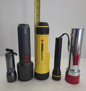 Lote de 4 linternas Eveready, 1 Rayovac a pilas, SIN PROBAR  - Imagen 1 de 10