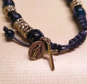 Vintage Jungfrau Maria Armband Kreuz Bettelarmband blau verstellbar Handarbeit Schmuck - Bild 1 von 6