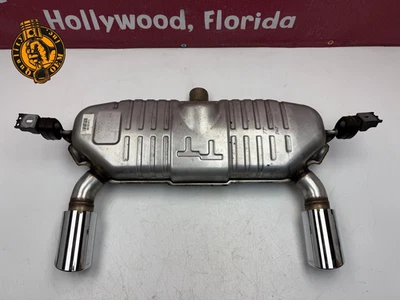 2016-2019 AUDI TT - REAR EXHAUST MUFFLER W/ TIPS OEM 53 kmiles Foto 1 de 4