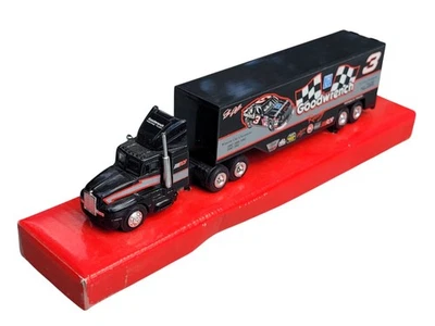 1992 Racing Champions Goodwrench #3 Earnhardt Tractor Trailer - Image 1 of 4