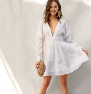Abito in shein bianco senza schienale con maniche lunghe grande - Foto 1 di 7