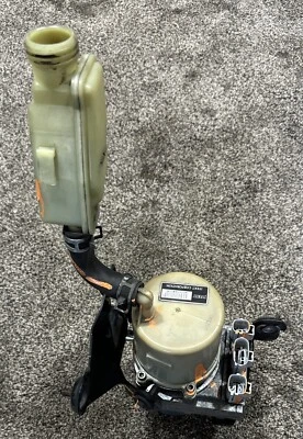 2006 2009 Mazda 3 2006 2010 Mazda 5 Electric Power Steering Pump 995151012 - Image 1 of 4