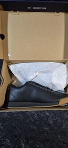 REEBOK WOMEN'S PRINCESS SNEAKERS (BLACK/GUM) - SIZE 9.5 - Imagen 1 de 18