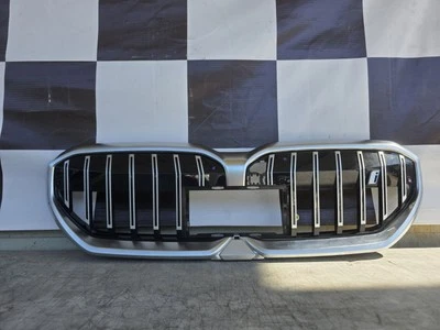Parrilla delantera BMW I5 540i 530i 530e G60 2025 usada OEM N15A017A914 Foto 1 de 4