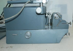 Microtomo Sorvall MT-1 Porter-Blum Ultra con lámpara de trabajo - Imagen 1 de 12