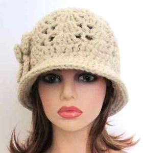 CLOCHE BUCKET HAT CHEMO CAP FLAPPER TAN OATMEAL BRIM FLOWER HANDMADE CROCHET - Picture 1 of 5