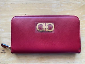 NIB Salvatore Ferragamo Saffiano Zip Around Red Leather Wallet Gold Gancini  - Picture 1 of 10
