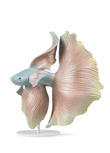 NUEVA ESCULTURA DE PEZ LLADRO BETTA (DERECHA) #9700 MARCA NUEVA EN CAJA GRANDE COLORIDA AHORRA $ F/S - Imagen 1 de 9