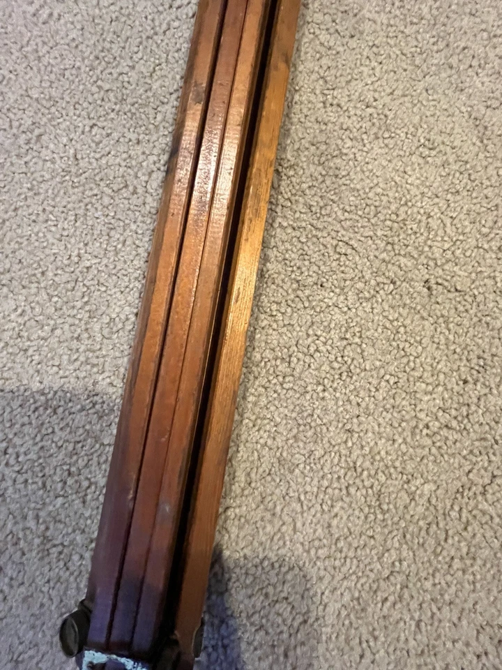 Tripé telescópico antigo vintage Eastman Kodak Co. madeira 53” totalmente estendido - Imagem 1 de 4