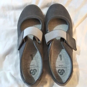CLOUDSTEPPERS by Clarks Sillian Cala Adjustable Mary Janes Womens 9 Grey - Picture 1 of 8