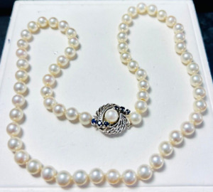 Perlenkette Collier Akoya Perlen 585 er Weißgold Verschluss Perle + Saphire 52cm