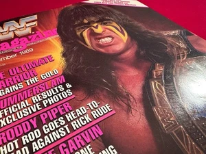 WWF WWE Magazine Novembre 1989 Ultimate Warrior Hogan Piper Macho Man Snake - Foto 1 di 9