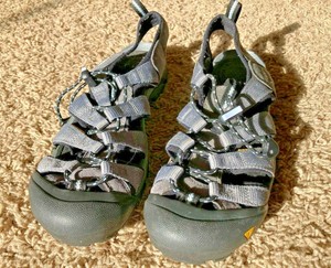 keen commuter sandals