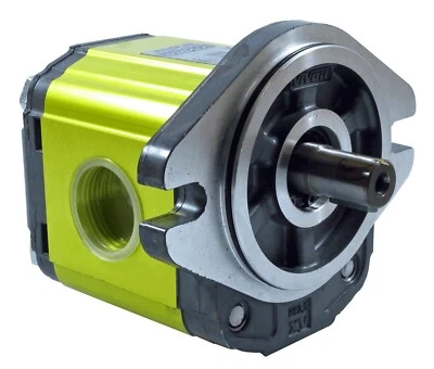 Vivoil gear pump X2P4952BLMA (XV2P/14) 14cc, SAE-A, 5/8" Keyed, #12 & #10 port - Image 1 of 4