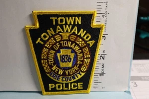 police patch  TOWN OF TONAWANDA POLICE PENNSYLVANIA - Picture 1 of 1