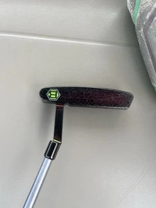 Bettinardi Honey Comb Putter - Picture 1 of 4