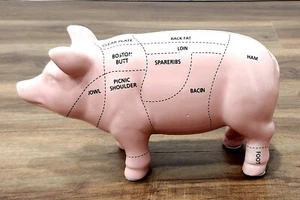 CERAMIC LARGE LIGHT PINK PIG FIGURINE w/ PORK COOKING CHART RESTAURANT DECOR NWT - Picture 1 of 13