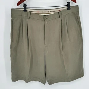 Tommy Bahama 100% Silk Green Pleated Relaxed Fit Shorts Sz 38 Vacation Travel - Picture 1 of 8