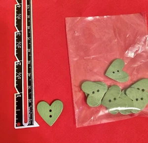 Green Wooden Buttons pack of 8 - Picture 1 of 1