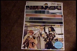 SEVERED HEAD 11x14 LOBBY CARD SET 1971 CRIME  - Picture 1 of 1