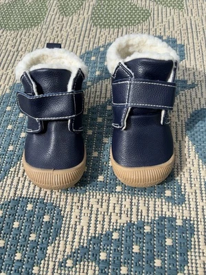 Botines de invierno First Steps para niños talla 5 azul marino Foto 1 de 4