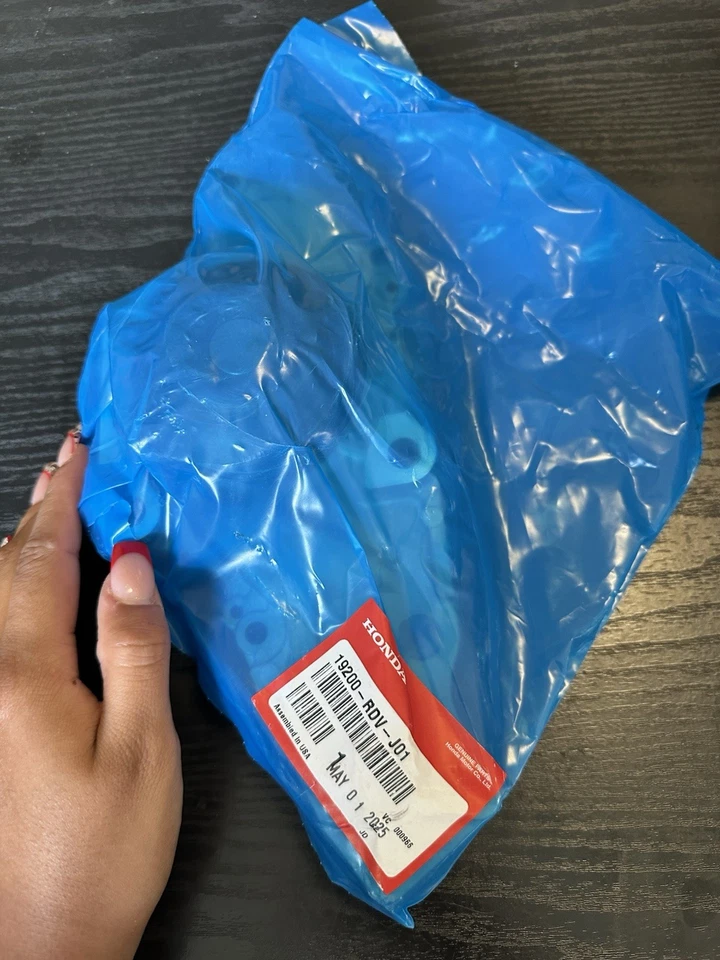 19200-rdv-j01  Genuine OEM Honda Water Pump 2003-2025 - Image 1 of 1