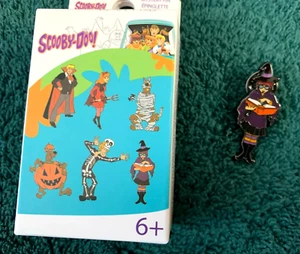 Scooby-Doo! Halloween Costume Blind Box Enamel Pin -VELMA SCOOBY DOO - Picture 1 of 2