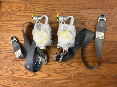 2007-2011 TOYOTA CAMRY OEM Front Driver Left & Passenger Right Seat Belt Gray Foto 1 de 4