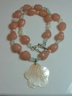  Collar Madreperla Plumeria Flor Colgante Cuentas Vidrio Rosa 19" Ce 47 Foto 1 de 3