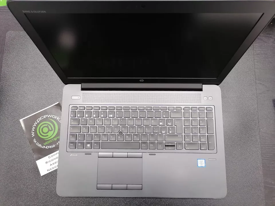 ZBOOK 15 G3 XEON E3-1505 V5 32GB RAM 500GB SSD 15.6" M2000 4GB RICONDIZIONATO - Immagine 1 di 4