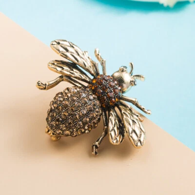 Fashion Alloy Bee Brooch Versatile Insect Pin Clothing Accessory for Women - Image 1 of 4