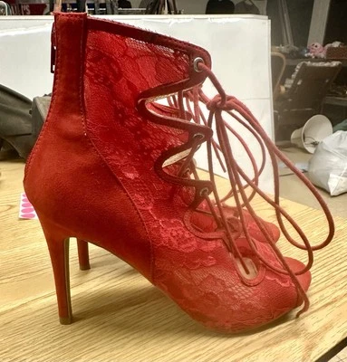 Charlotte Russe sz 8 сексуальный красный кружева ~ шнурует вверх высокий каблук ботинки / туфли ~ назад молнии - Изображение 1 из 4