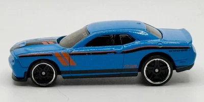 Hot Wheels Snowflakes 15 DODGE CHALLENGER SRT Blue 109/250 2015 - Image 1 of 4